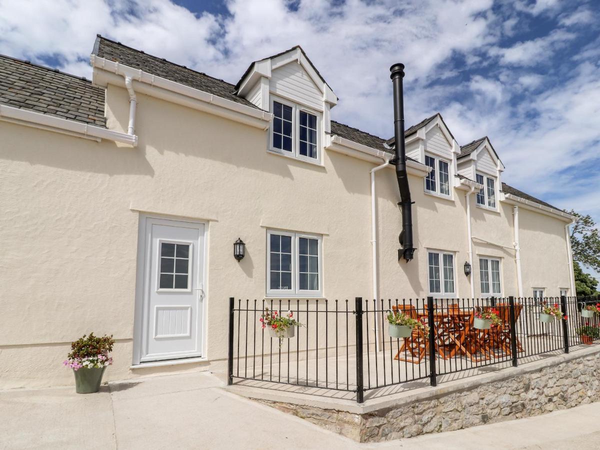 Delfryn Villa Denbigh Exterior photo